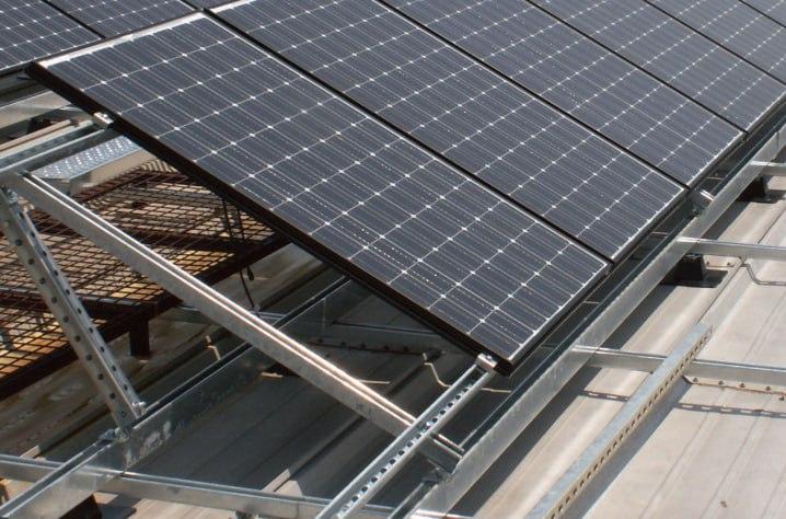 Solar panel installation and mounting in Sulaimani