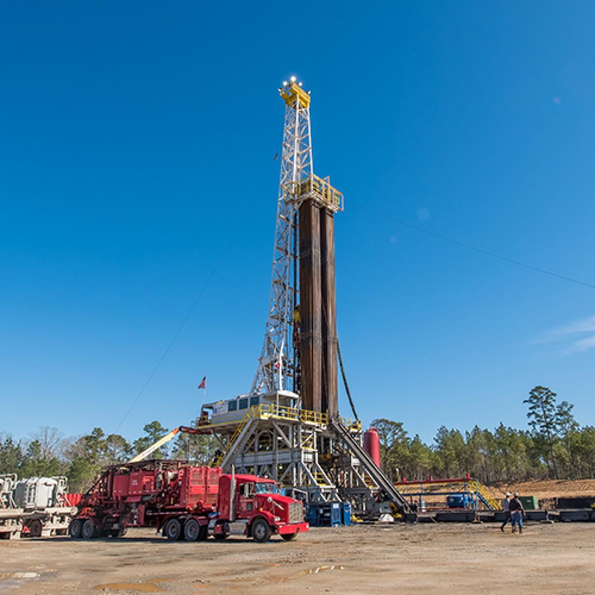 Oil drilling rig